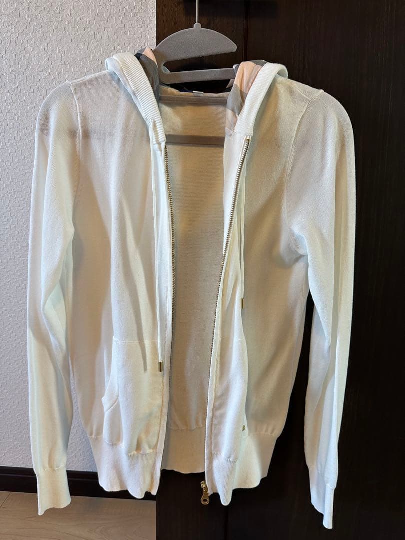 BLUE LABEL CRESTBRIDGE フード付きカーディガン 38 BLUE LABEL CRESTBRIDGE フード付きカーディガン 38 - メルカリ