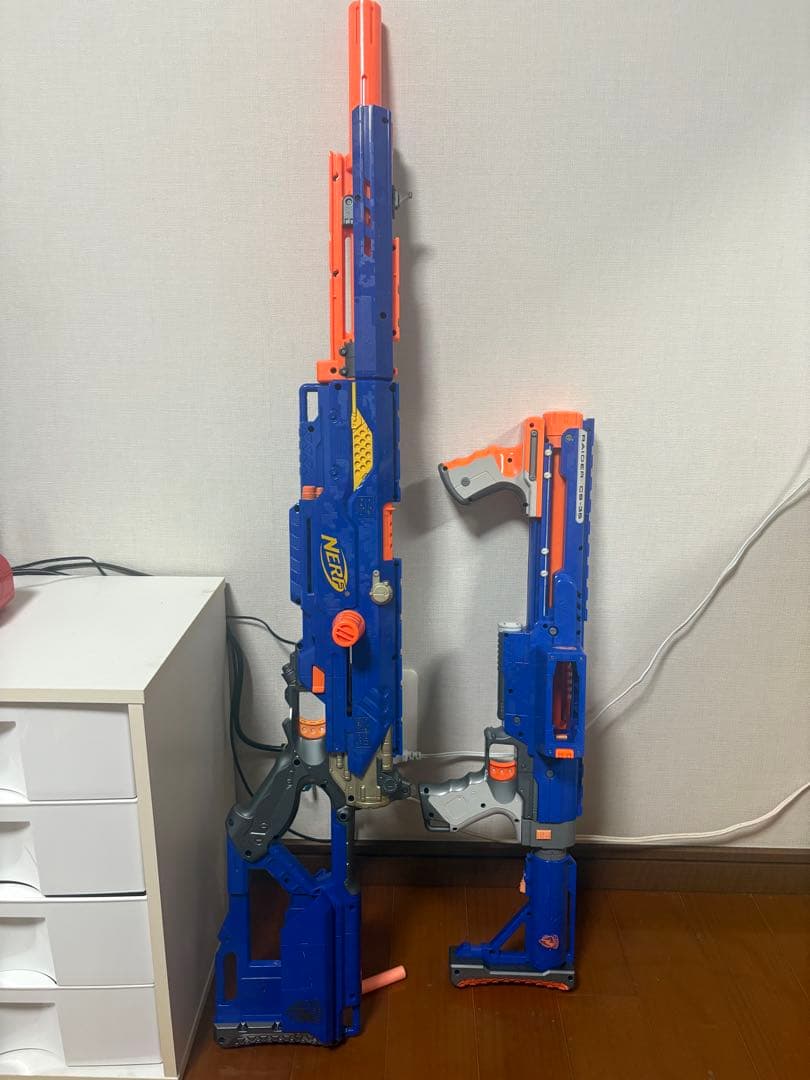 Nerf トイガンセット XSHOT by ZURU Insanity Motorized Rage Fire with 72 Darts | Smyths