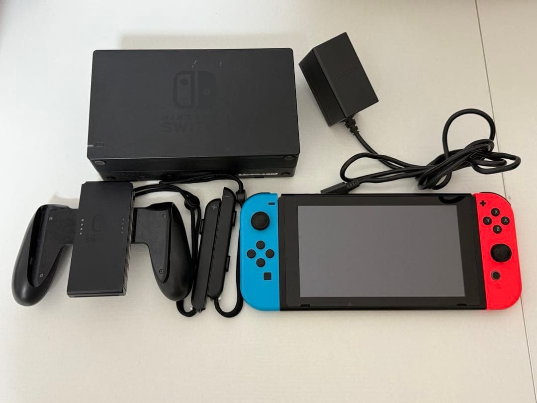 【 Nintendo Switch 】 本体＋付属品 Nintendo Switch 本体 + 256GB SDカード + 付属品6点 - メルカリ