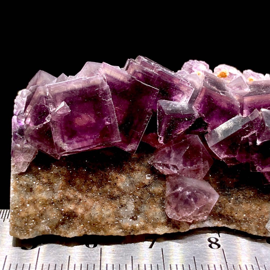 C*永様 フローライト 蛍石 原石 鉱物標本 天然石 899の通販はau PAY