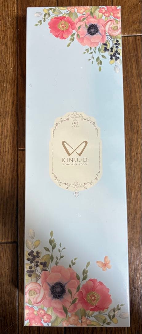 新品未開封 KINUJO W worldwide DS100 KINUJO（絹女） ヘアアイロン ストレート キヌージョ 痛まない 高級