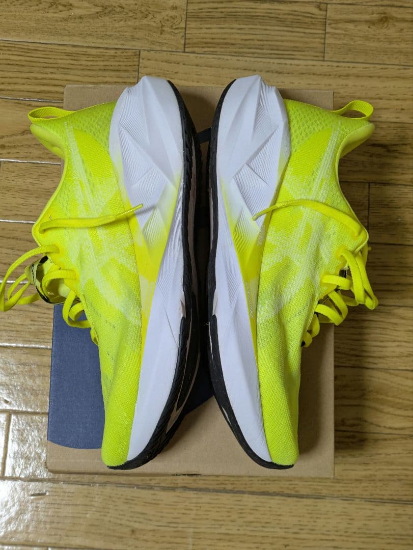 【中古美品】アシックス ノヴァブラスト 5 26.0cm