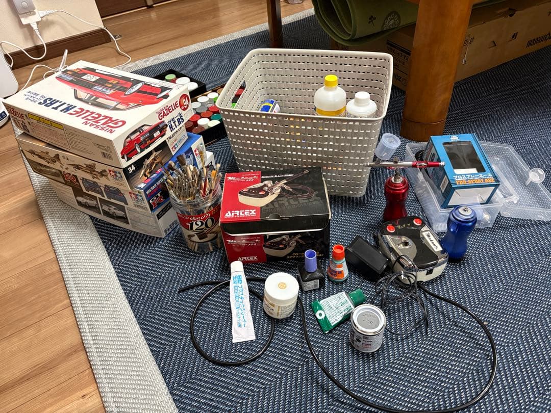 プラモデル　用具一式　塗料　スプレーなど Amazon | タミヤ スプレー No.101 TS-101 ベースホワイト プラモデル用