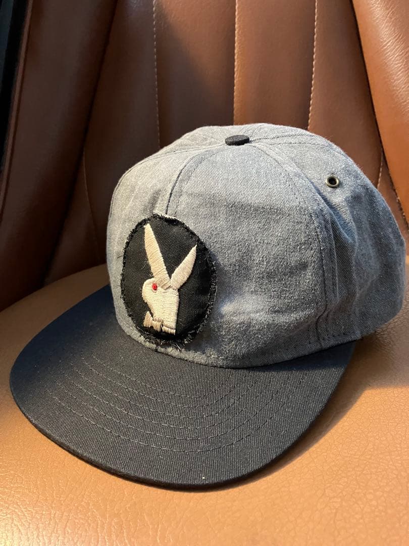 ヴィンテージ トラッカーキャップswingster× PLAY BOY 赤目