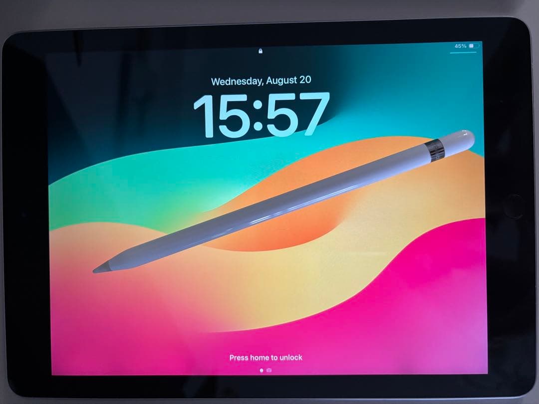 iPad6世代 9.7インチ 32GBスペースグレイ+Apple Pencil