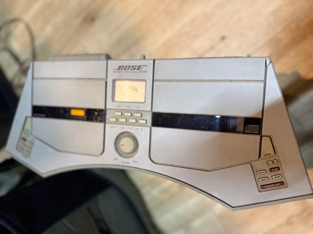 ジャンク最終値下げBOSE AW-1D CD.ラジカセ 専用パワーケース付き