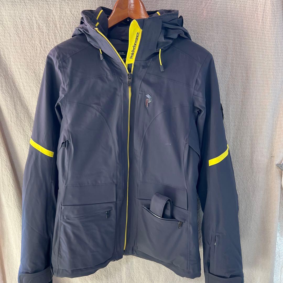 Peak Performance スノージャケット グレーX黄色36/Mサイズ MENS】スキーウェア アウタージャケット トップス GT Demo Performance