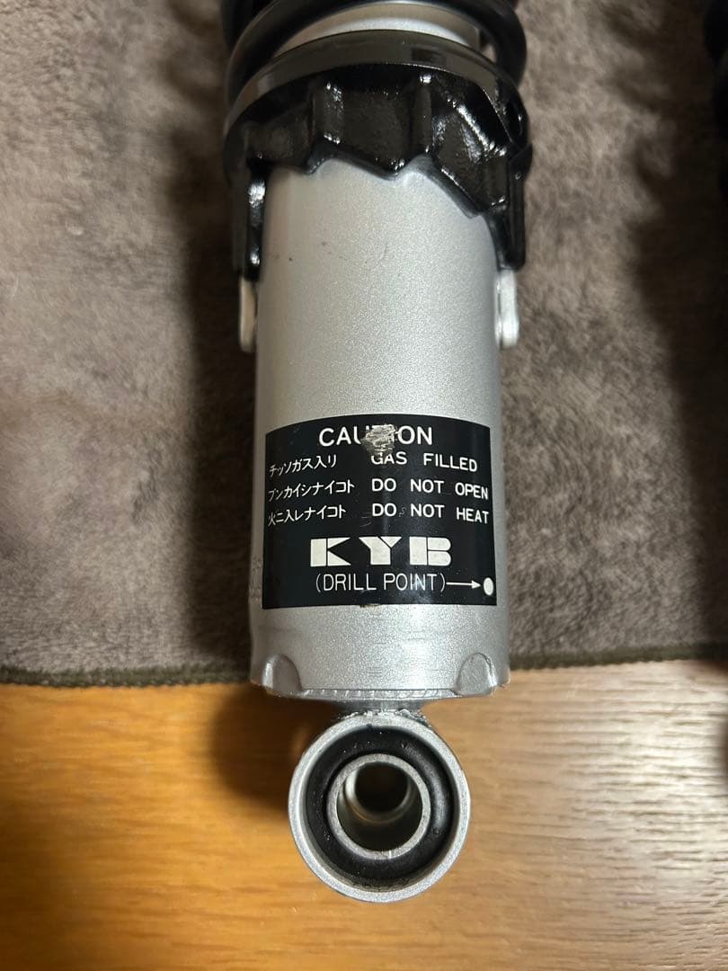 磯野かつお様 KYB TGS325 SR400 SR500 - メルカリ