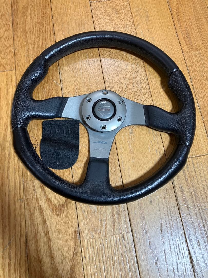 宮水奏多　momoステアリング Amazon | MOMO(モモ) ステアリング MOD.78 32パイ BK/スエード M-46