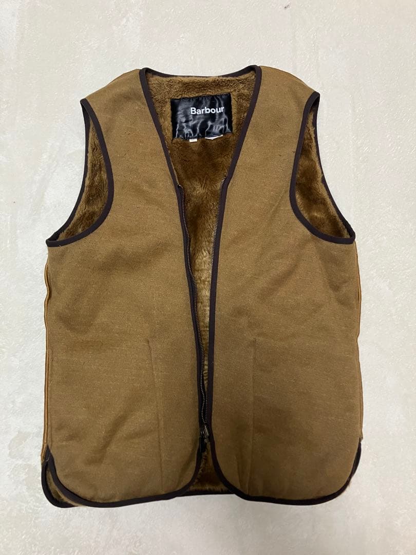 Barbour ブラウン ベスト サイズ38 中古・古着通販】Barbour (バブアー) ライナーベスト ブラウン サイズ