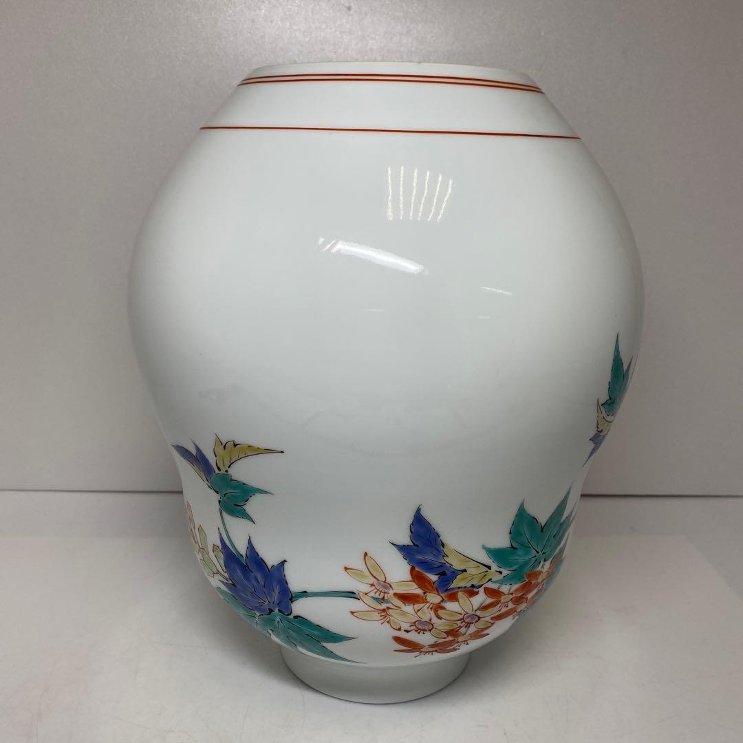 十四代 酒井田柿右衛門 本人作 酒井田正 綿ぼたんづる文 大花瓶 共箱