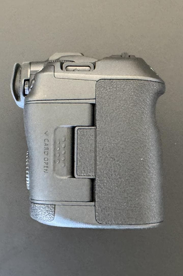 ショット回数300以下】Canon EOS R5 ボディ キヤノン - メルカリ