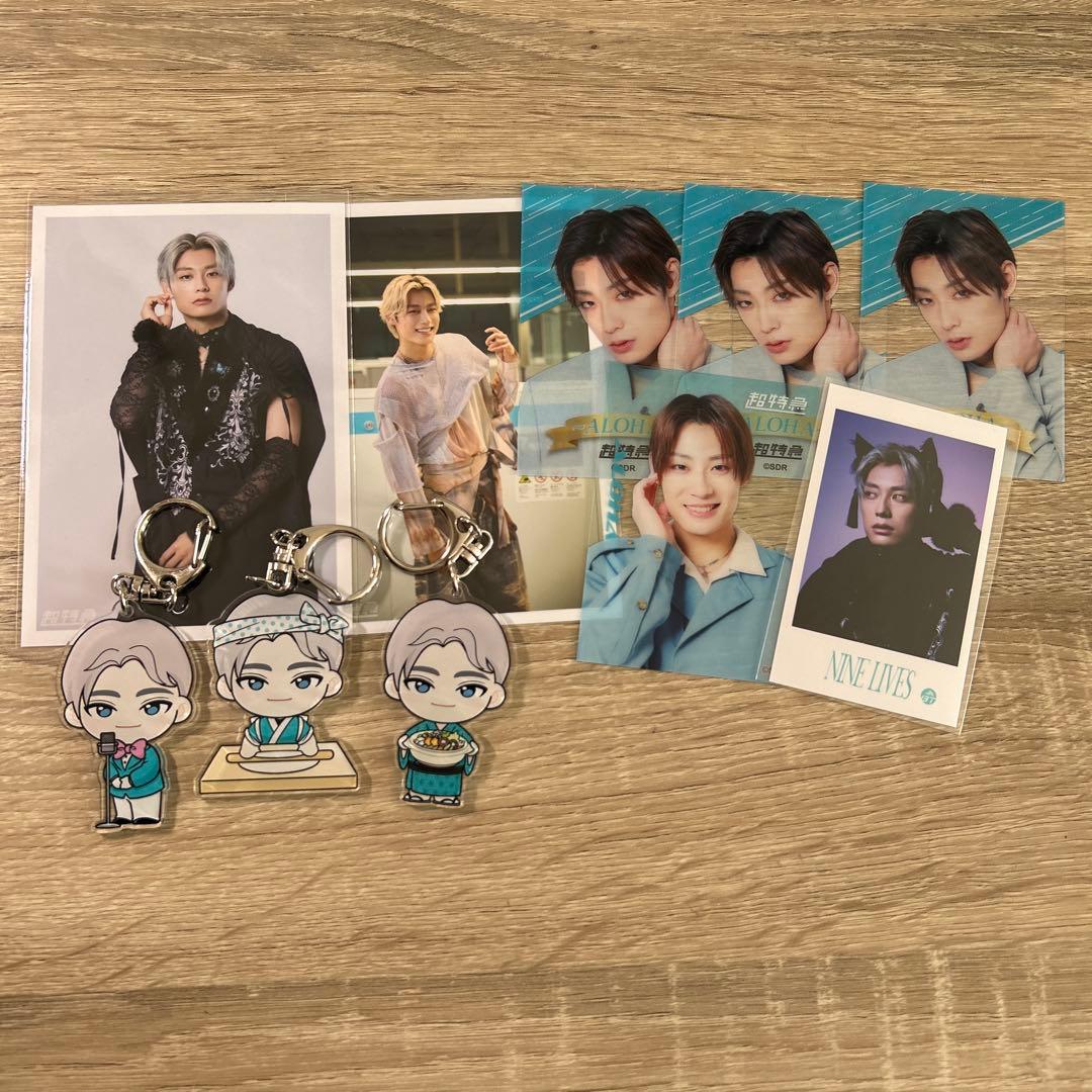 超特急 アロハ グッズまとめ売り - メルカリ