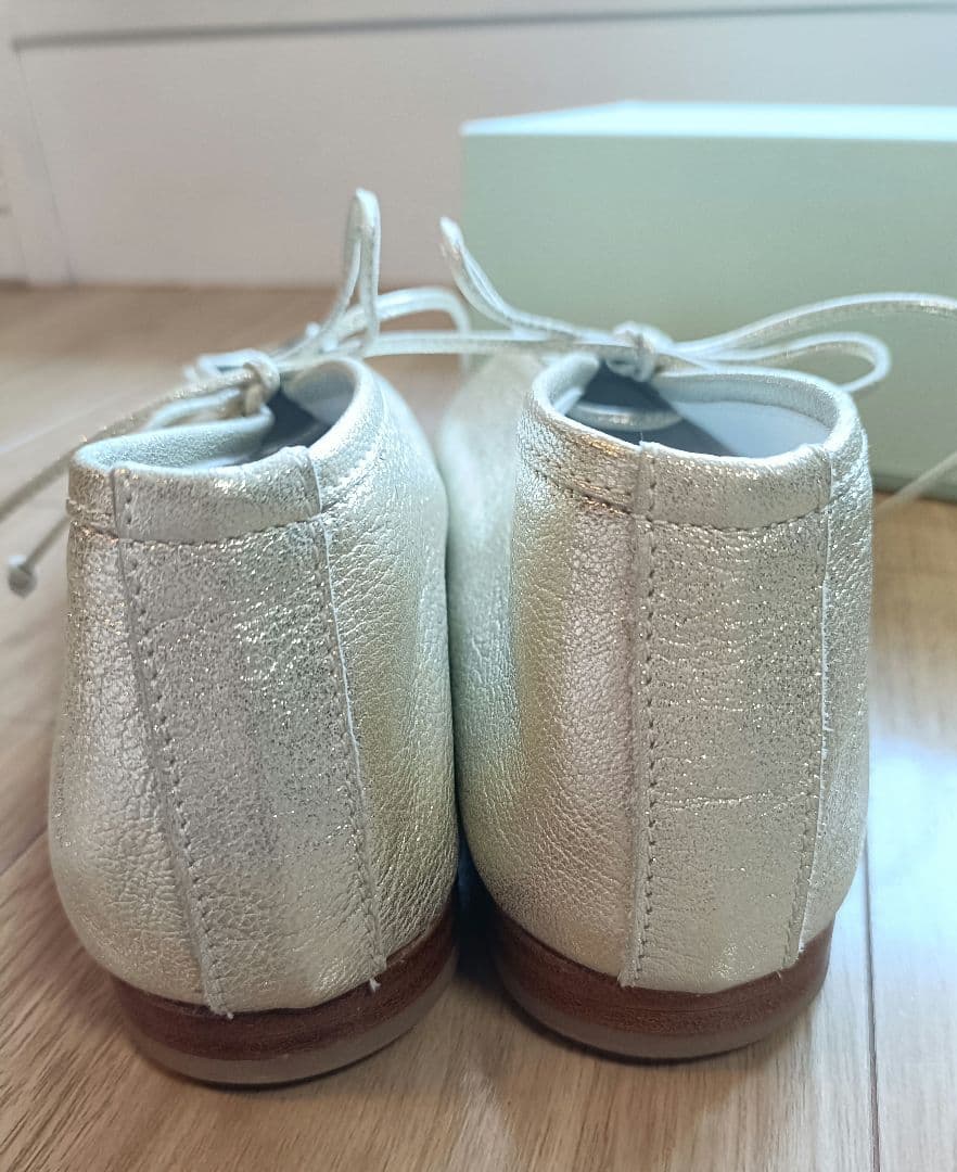 SUI レースアップシューズ　24.0cm