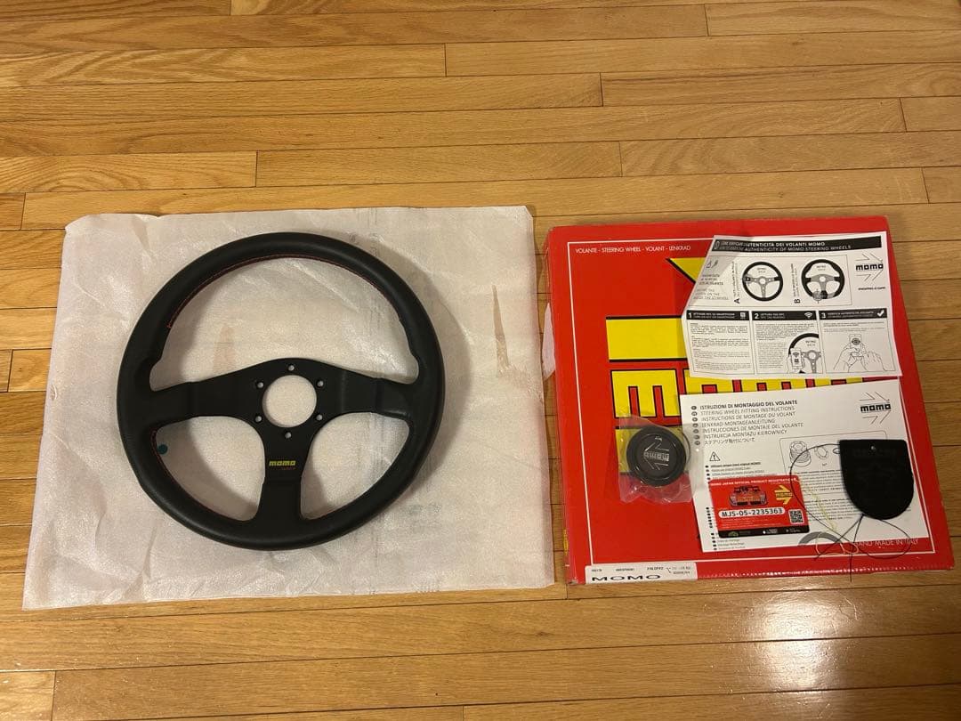 MOMOチューナーステアリング Amazon | MOMO(モモ) ステアリング チューナー 35パイ BK T-14