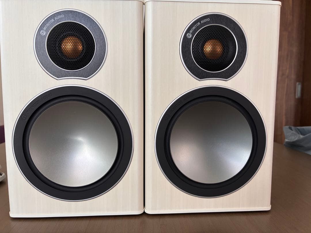 【すー】Monitor Audio Bronze 1 Monitor Audio Bronze 1 Bookshelf Speakers in Dark Wood, Minty