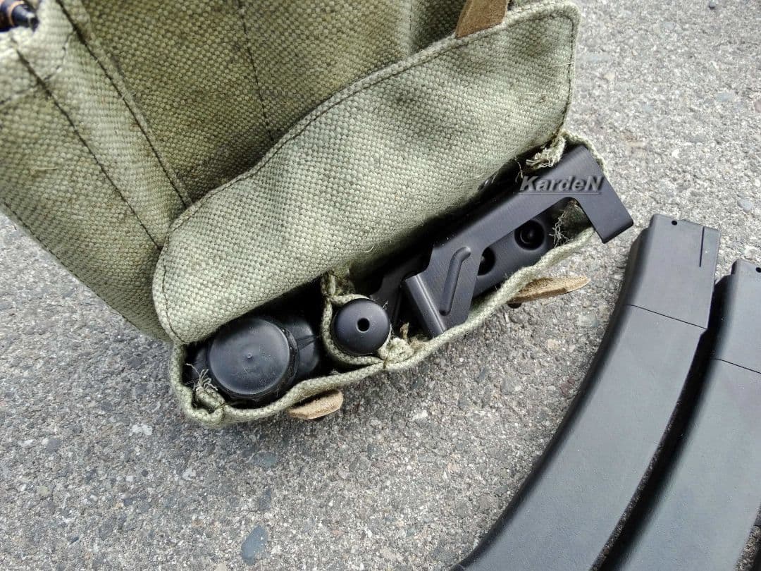 ロシア/ソ連実物 PP-19 01 Vityaz 9×19mm マガジンポーチ - メルカリ