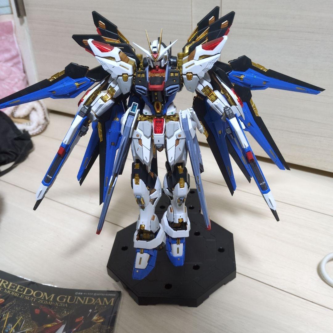 ガンダム アムロレイ 1/5 砂の十字架 レリーフ ビッグサイズ ガレージ