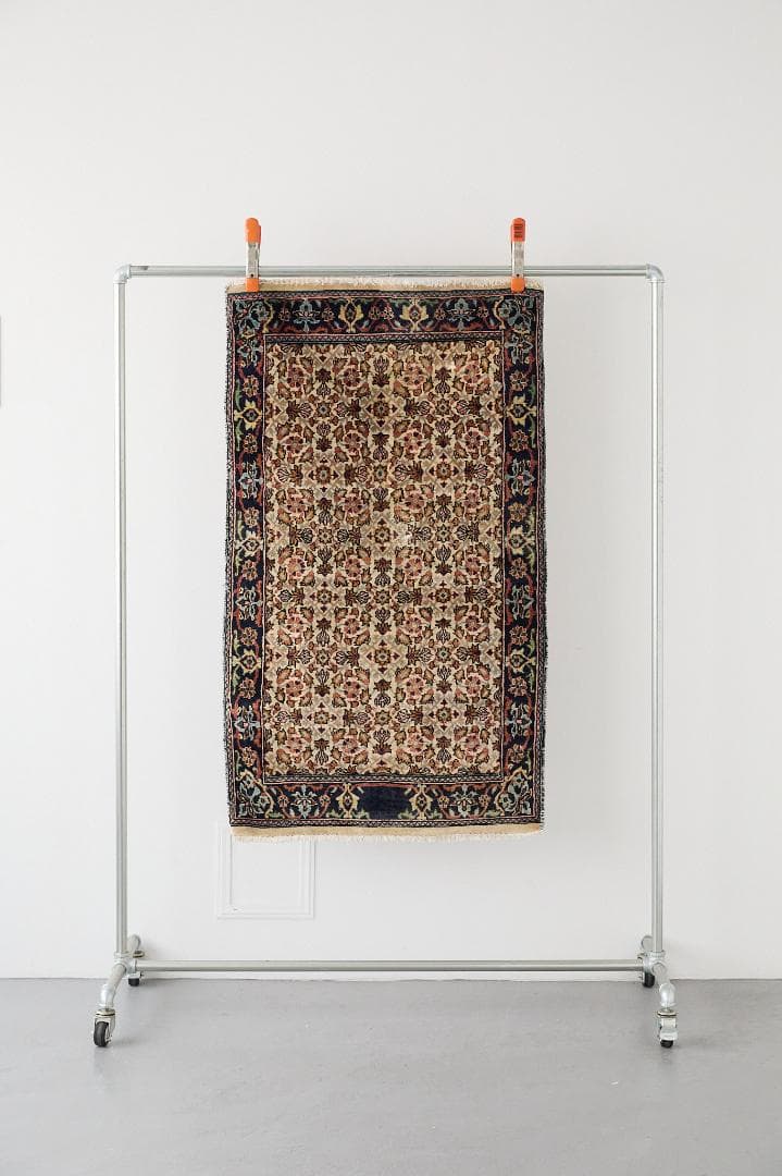 ヴィンテージラグ　トライバルラグ　パキスタン産　（124×71cm）サンド ヴィンテージラグ トライバルラグ パキスタン産 （124×71cm）サンド