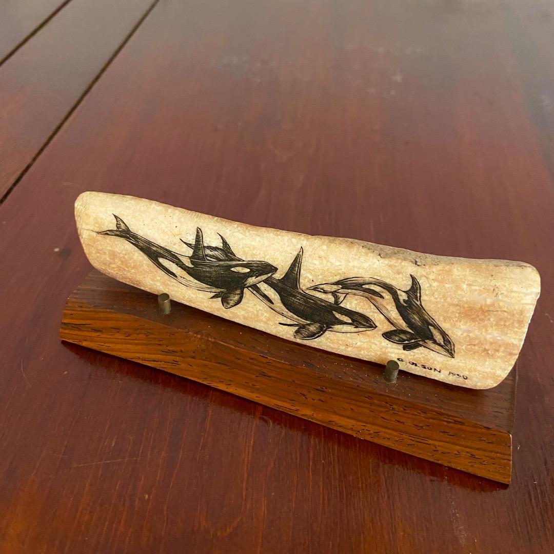 ケンタ様専用、イヌイット民芸品、セイウチ牙の置物、シャチ図案の通販