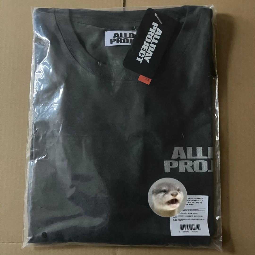 【トレカ無し】ALLDAY PROJECT T-SHIRT Tシャツ allday project オルデプ adp Tシャツ トレカ 5種 - メルカリ