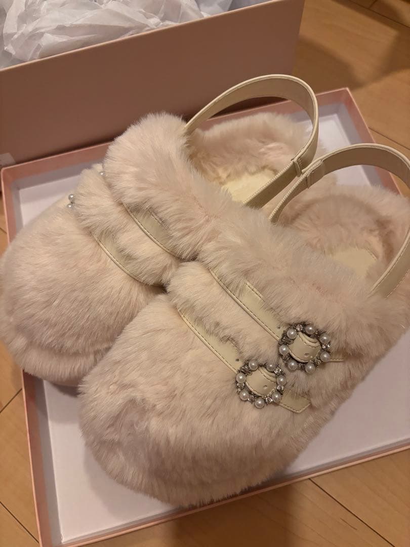 ミシェルマカロン 厚底ファーミュール