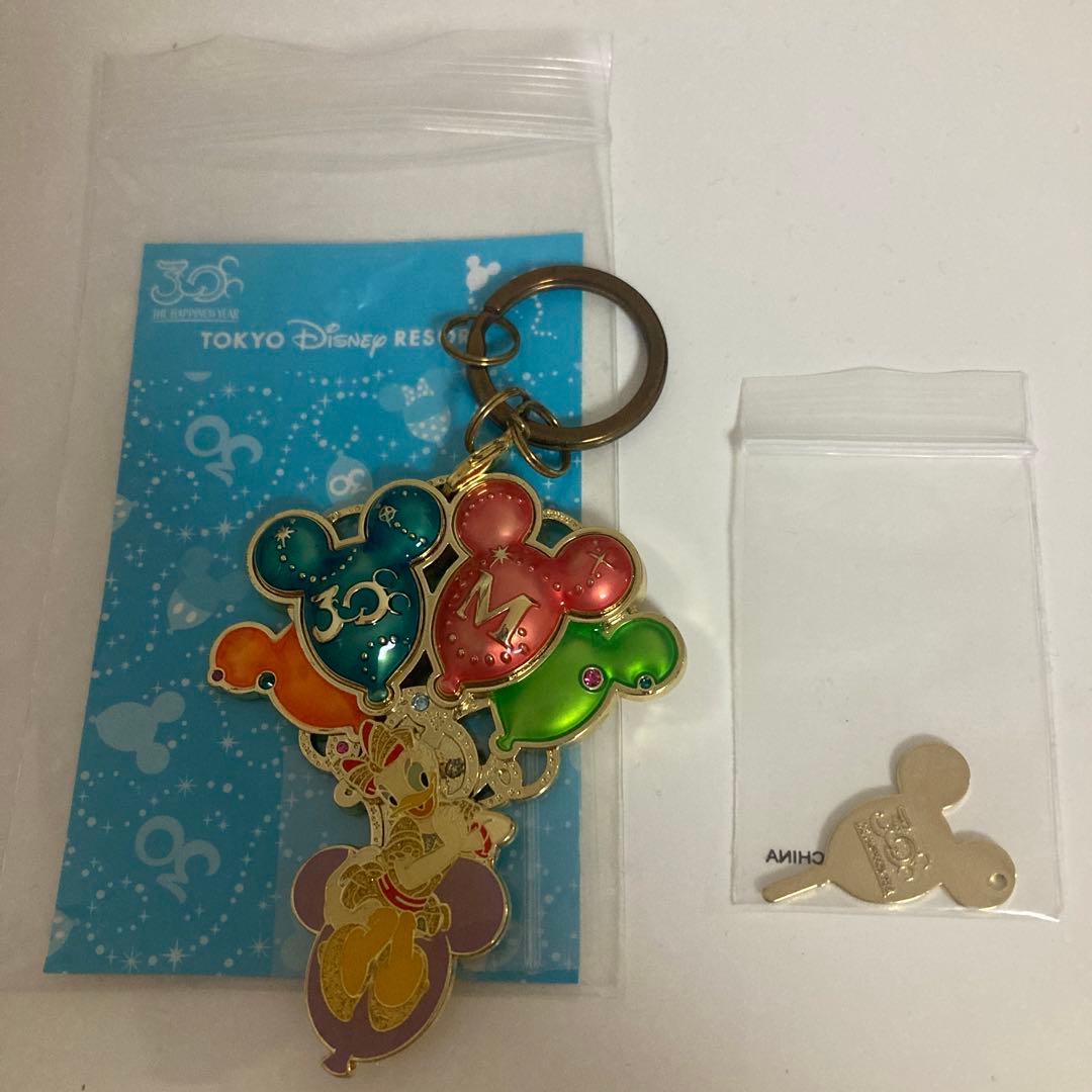 ディズニー 30周年記念 キーホルダー - メルカリ