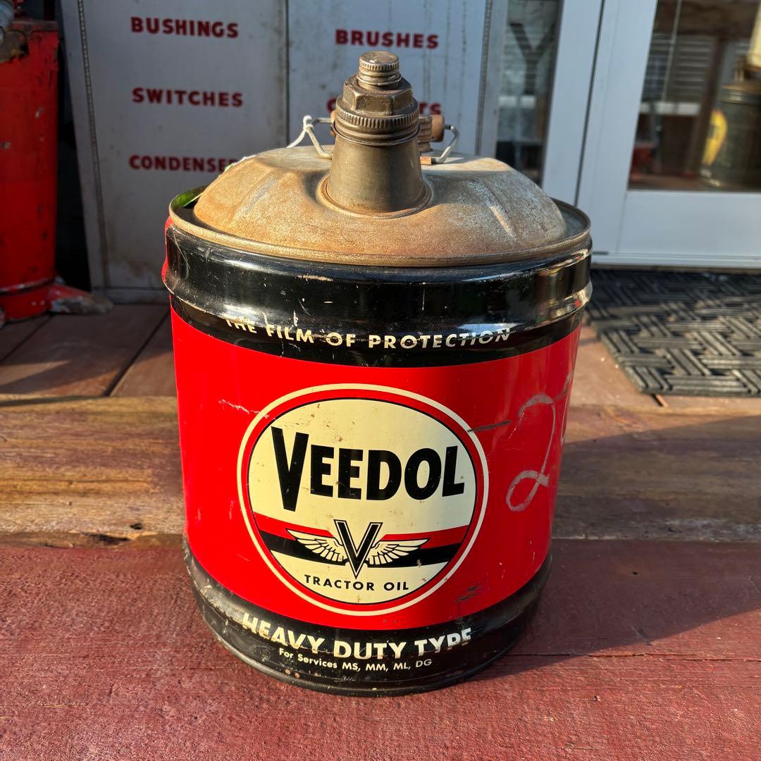USA VINTAGE VEEDOL 5ガロン缶 ヴィンテージのVeedol 5ガロンオイル缶：素朴なインダストリアル