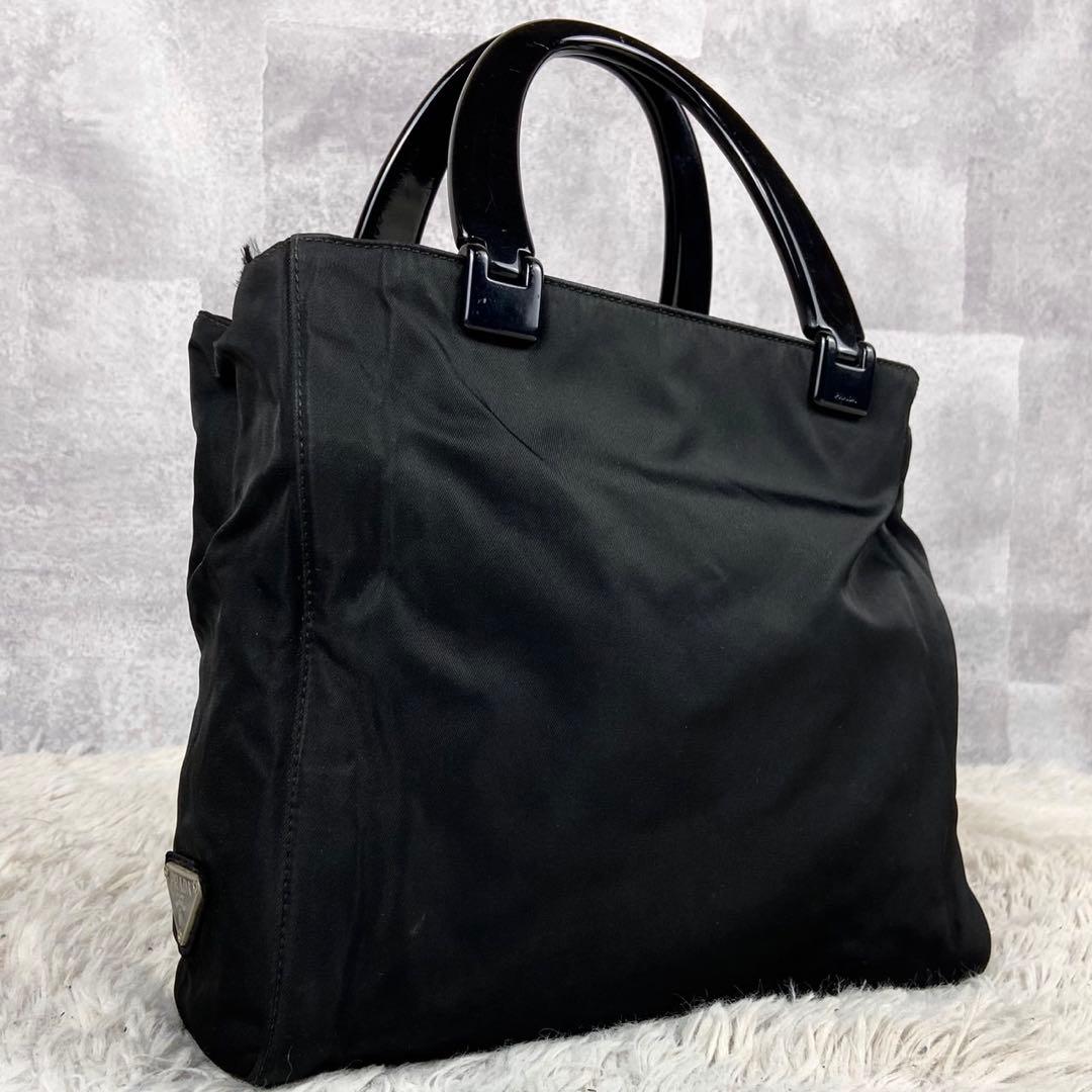 極美品 PRADA ナイロン ハンドバッグ 三角プレート ファスナー ブラック PRADA（プラダ） 極 美品 希少品 三角ロゴ 金具 テスート ナイロン