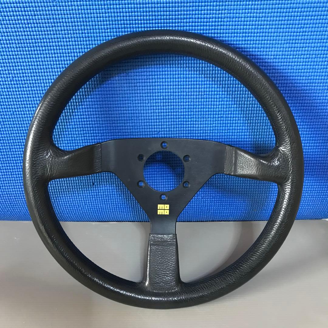 momoステアリング　直径35cm ジャンク Amazon | MOMO(モモ) ステアリング レース 35パイ BK R-11