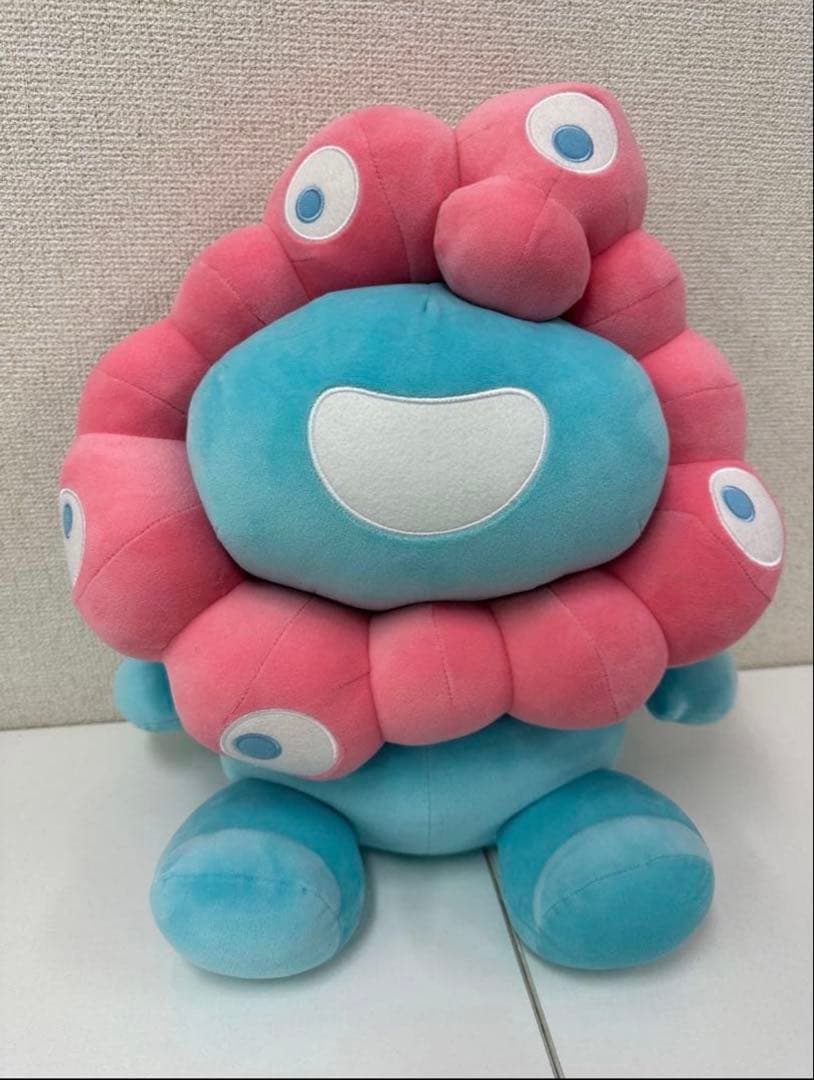 ほあほあミャクミャク　値下げしました ミャクミャクは「気持ち悪い」から「付いてたら売れる」へ ”爆売れ”に