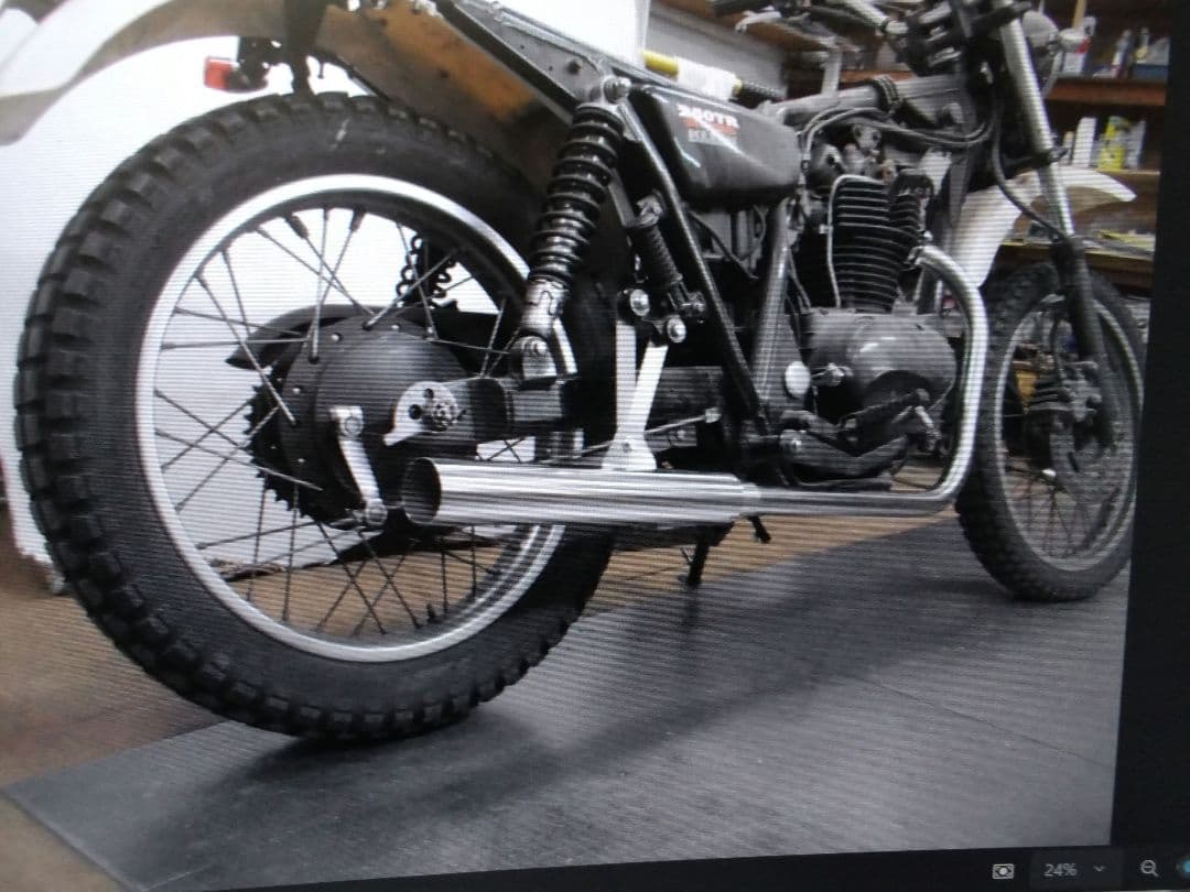 ２５０ＴＲマフラーステンレス製ストレートタイプの出品です。ダウンタイプ 2026年最新】250TR 純正マフラーの人気アイテム - メルカリ