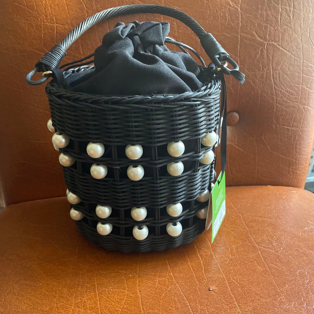 kate spade ブラック かごバッグ KF313_001_3?$productTile-1-1-m$