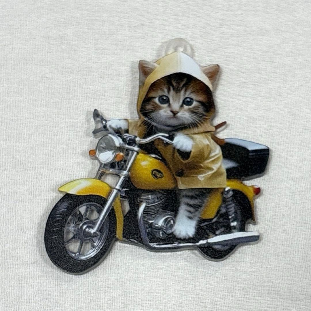 新品】バイクに乗る猫 ネコ アクリル製 吊るしオーナメント - メルカリ