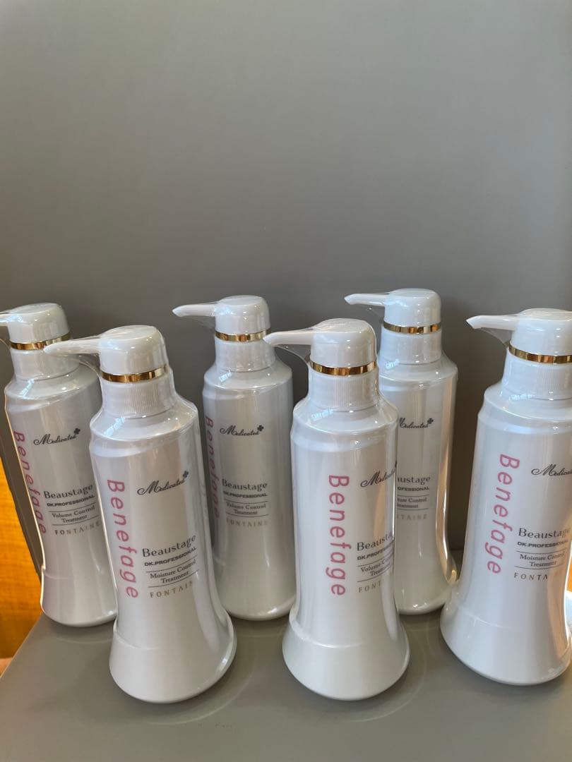 アデランス　ベネファージュ　薬用ボリュームコントロール　トリートメント　6本 ベネファージュ 薬用ボリュームコントロールトリートメント Mサロン