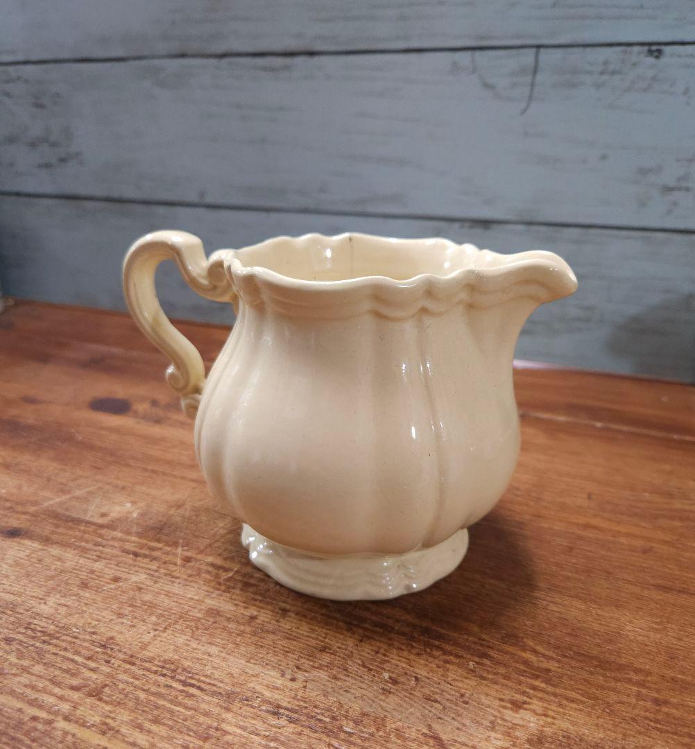 フランスアンティーク サルグミンヌ 花リムのクリーマー ピッチャー