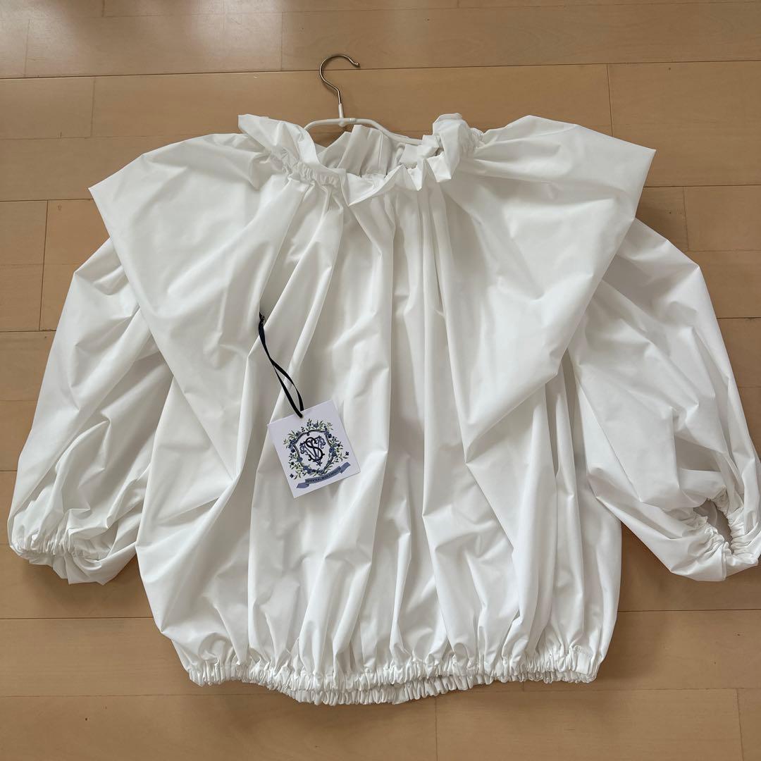 1回着用 セブンテン バルーンドレープ2WAYブラウス Sサイズ - メルカリ