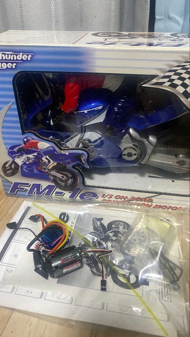 サンダータイガー FM-e 1/5 バイク サンダータイガー ニトロバイク初走行！ FM-1nThundertiger Ducati