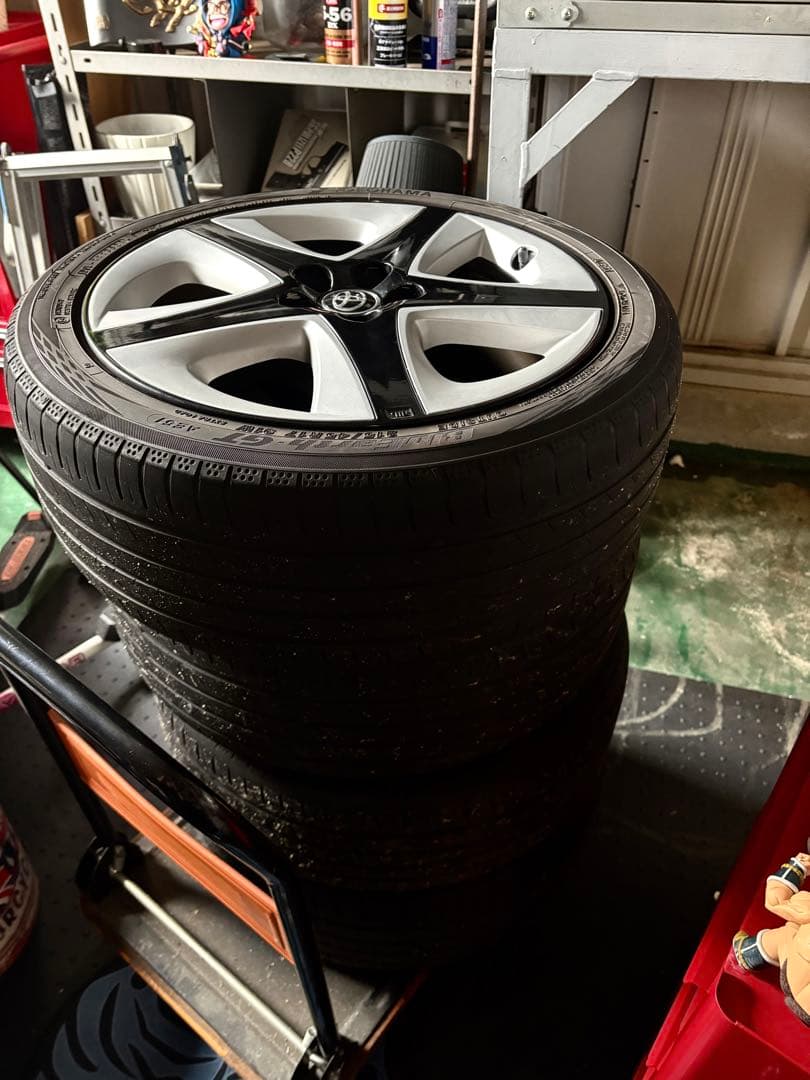 17インチ トヨタ プリウス50 Aプレミアム 純正 ホイールセット - メルカリ