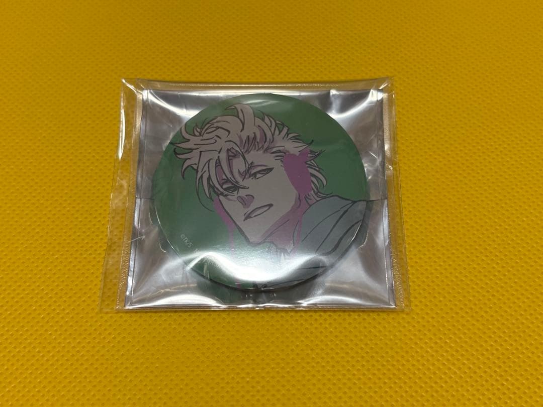 BLEACH BLACK HOLE DISCO CLUB グリムジョー 缶バッジ - メルカリ