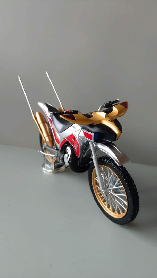 S.H.figuarts ビートチェイサー トライチェイサー セット