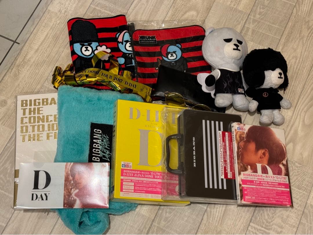 BIGBANG グッズまとめ売り 銀テ アルバム ぬいぐるみ　2/15処分予定 BIGBANG グッズまとめ売り 銀テ アルバム ぬいぐるみ 2/15処分予定