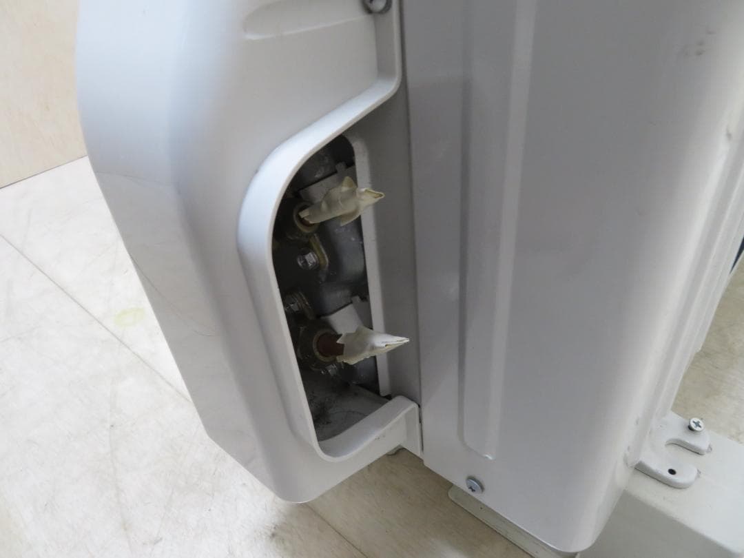 ヤマダ電機 2023年製 ルームエアコン 2.2kW ～9畳 主に6畳