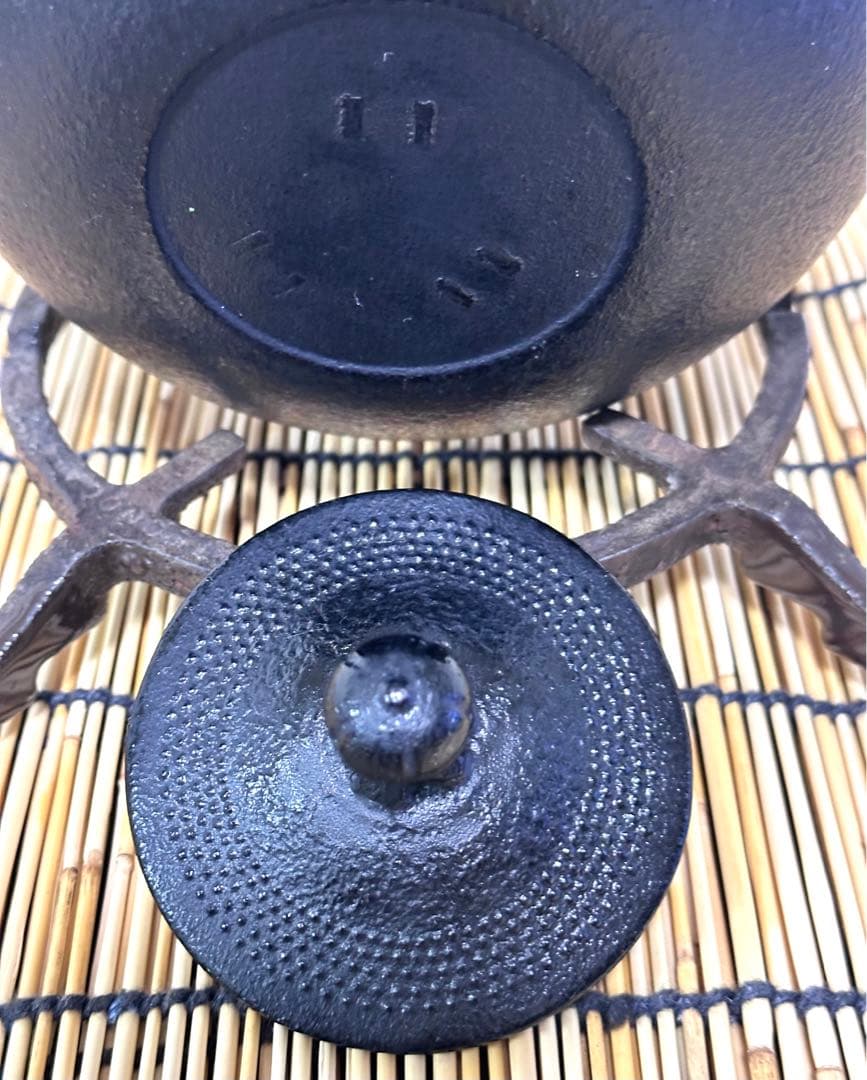 新品、未使用品 南部盛榮堂(OIGEN)造 12型アラレ文様 南部鉄瓶 南部