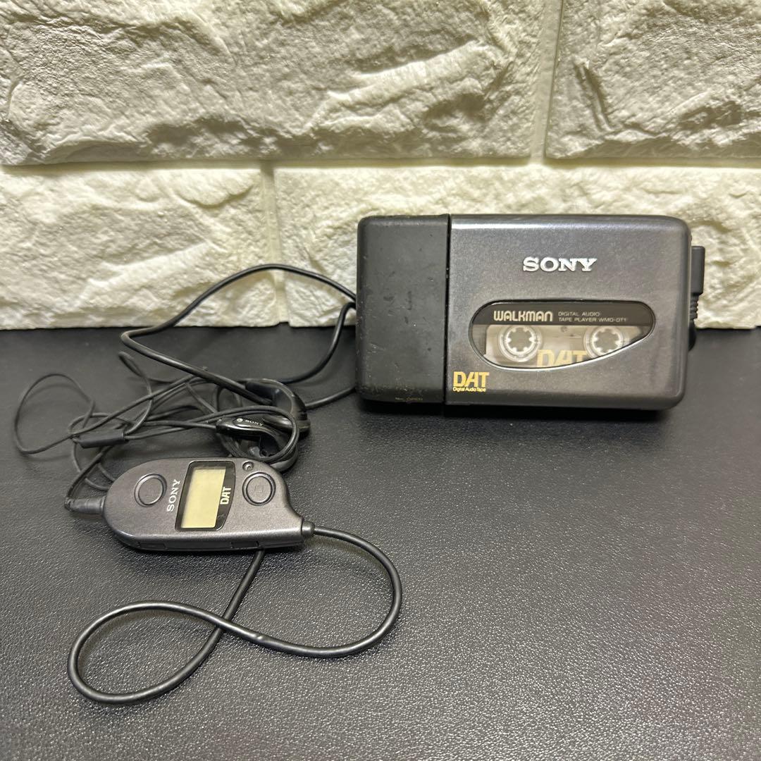希少　SONY WMD-DT1 デジタルオーディオテーププレーヤー ジャンク SONY WMD-DT1 ポータブルDAT再生機 ジャンク品 SONY WMD-DT1 デジタル