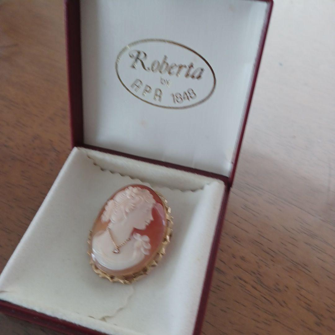 Roberta by APA 1848 カメオブローチ - メルカリ