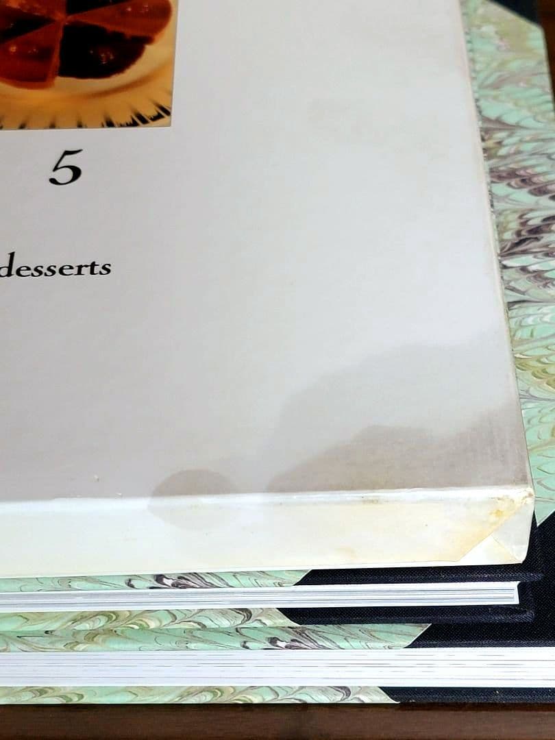 フランス料理本【ジョエル・ロブションの芸術】～限定3000部発行 ～《激レア》