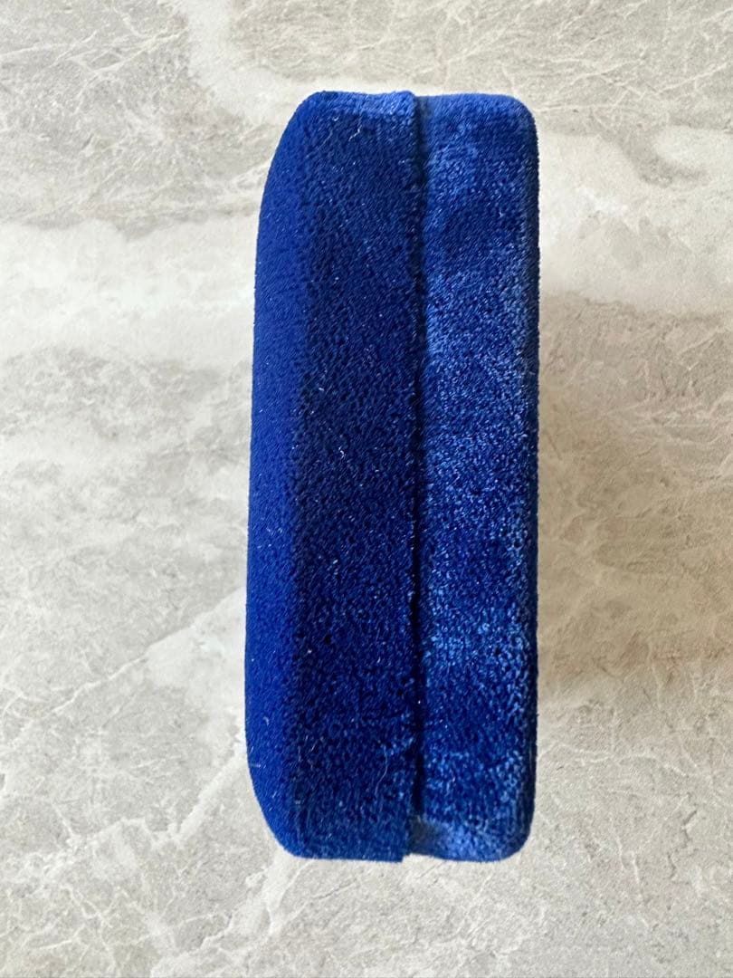 田中貴金属製】輝け！ U.T. 宇宙人 ペンダントトップダイヤモンド0.1ct