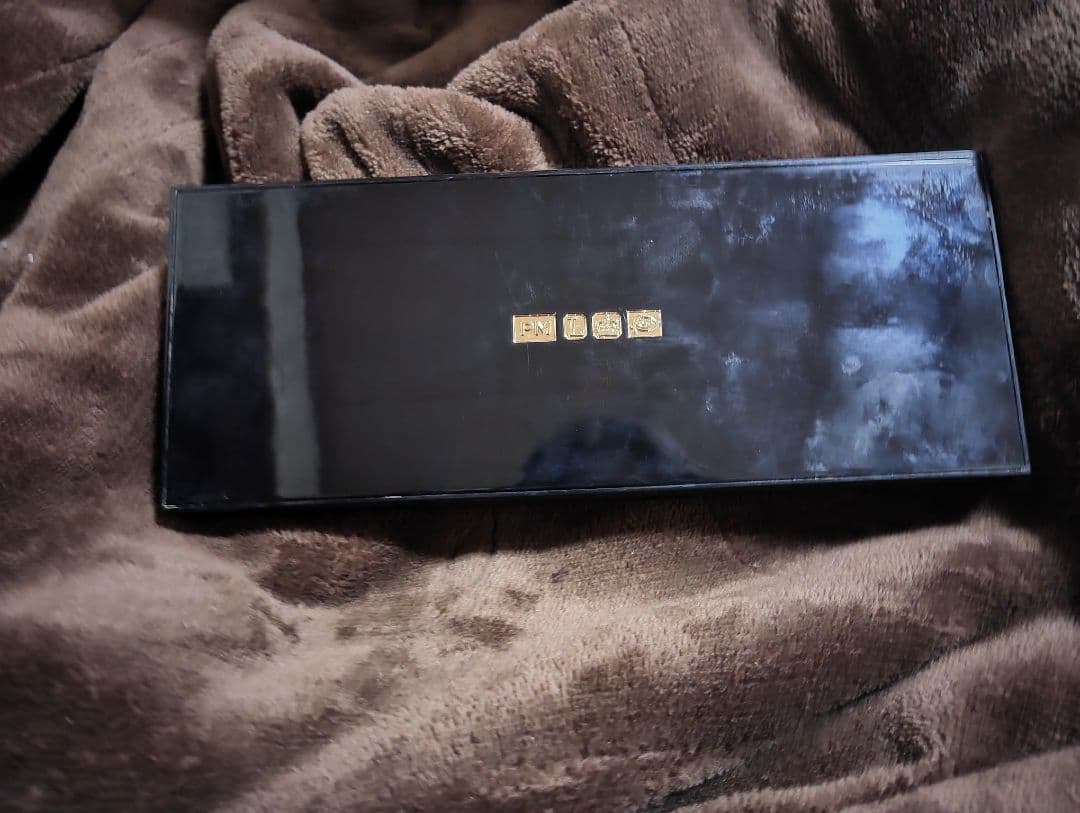 パット・マクグラス・ラボ マザーシップIII - サブバーシブ Mothership III: Subversive Eyeshadow Palette