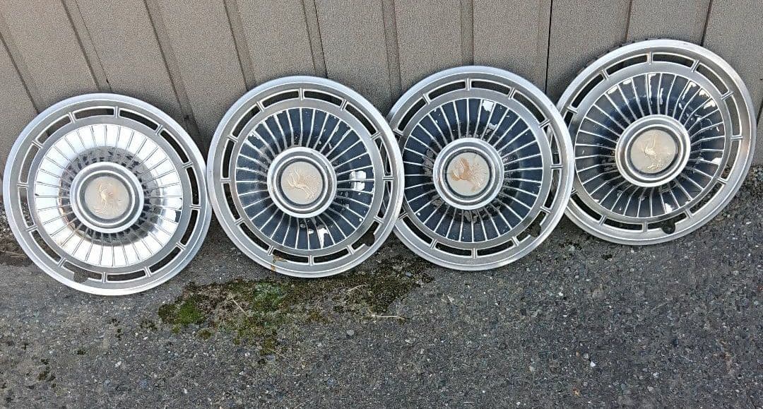 トヨタセンチュリー ホイールキャップ 4枚セット - メルカリ